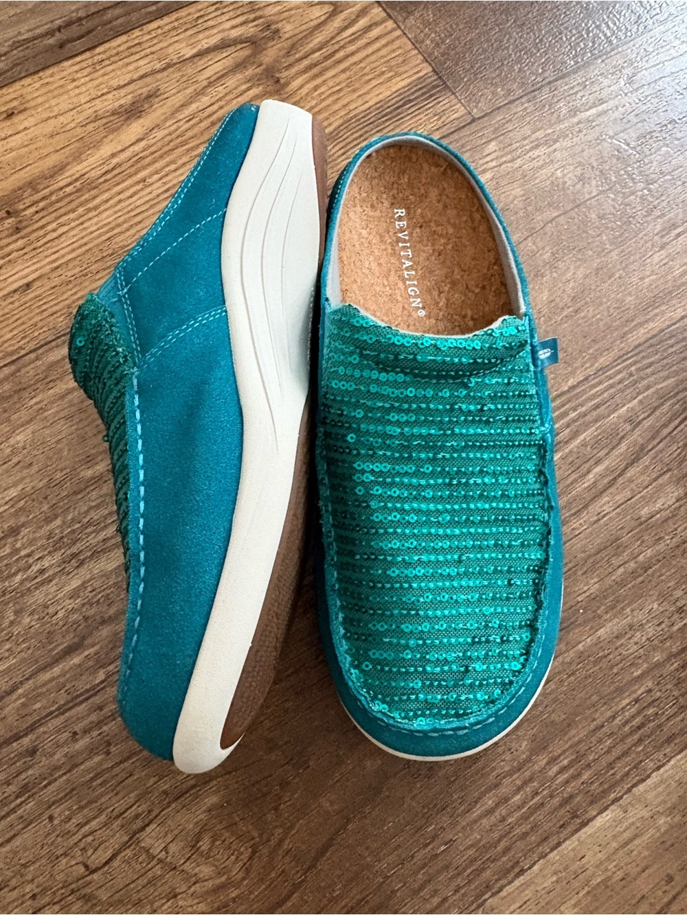 NWT Revitalign Sequin Mule